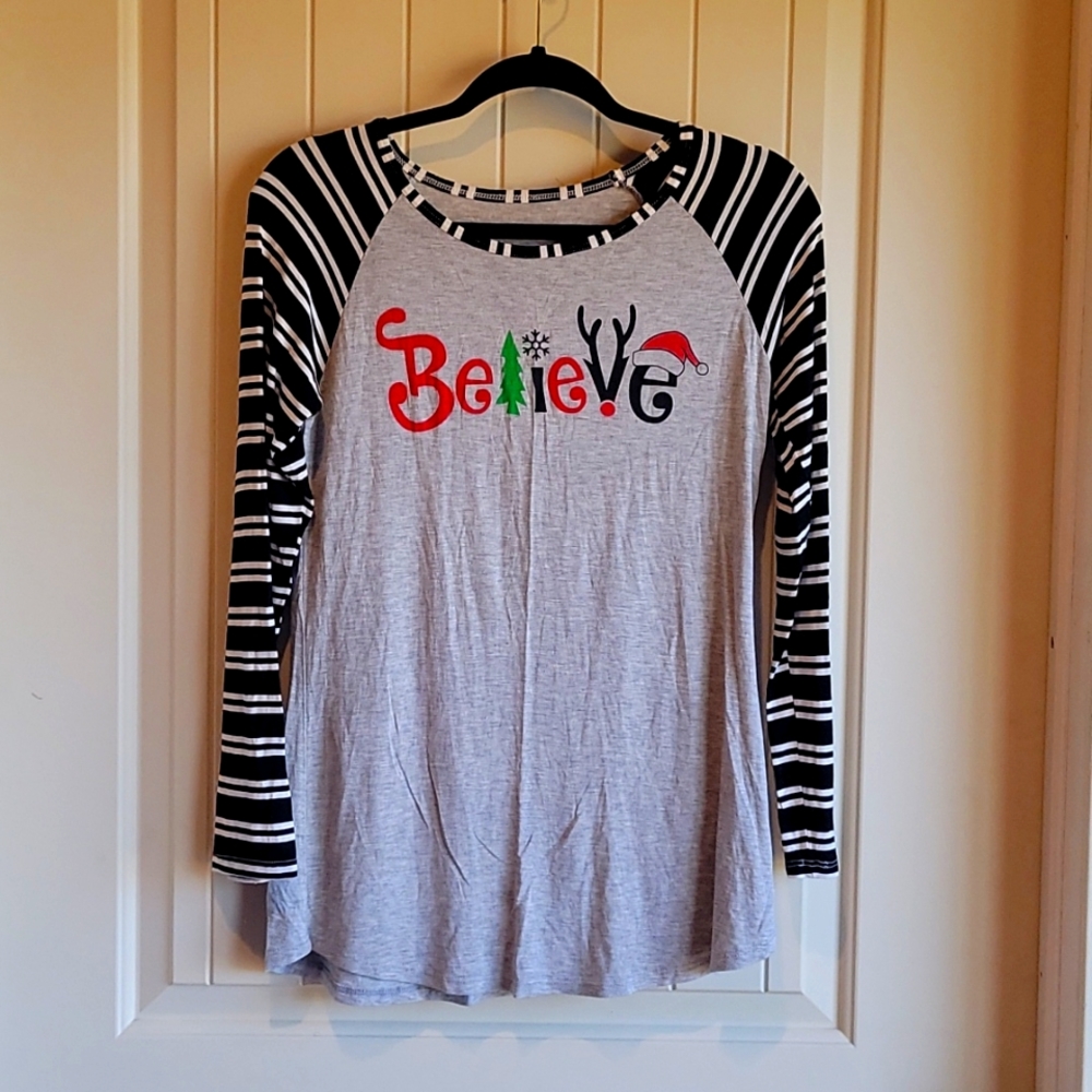 🎄"Believe" Blouse🎄